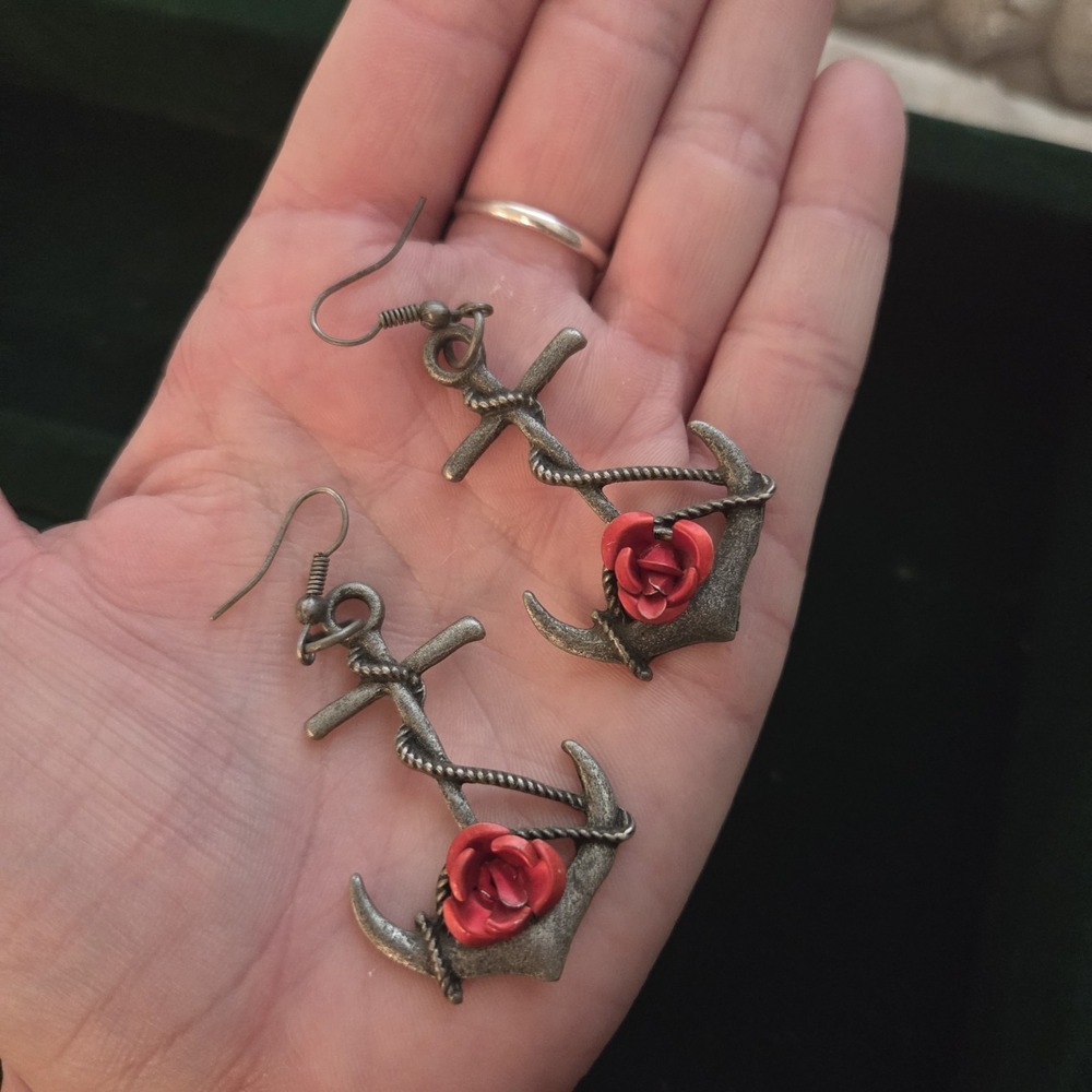 Vintage Style Silver Tone Anchor Red Rose Dangle Earrings Nautical Rockabilly